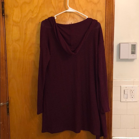 American Eagle Burgundy Cardigan SIZE XS-SM - Picture 2 of 5